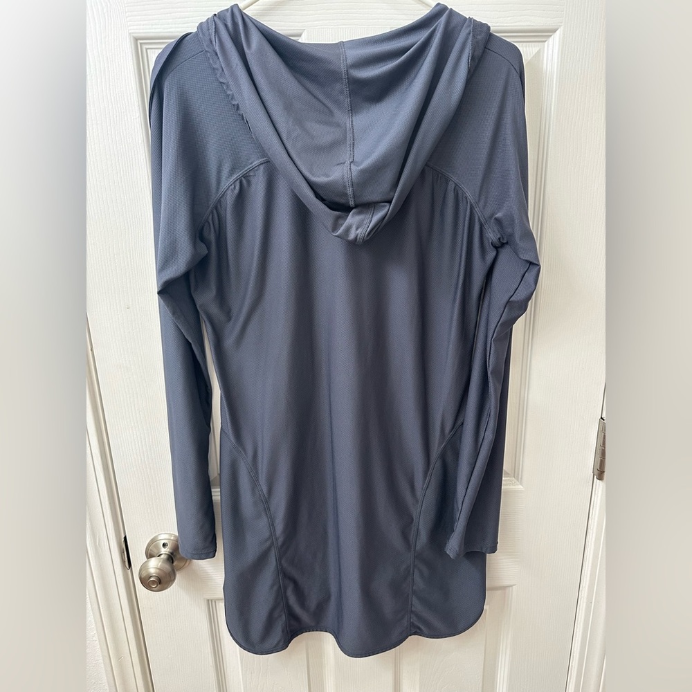 Athleta long sleeve hooded swim cover up
